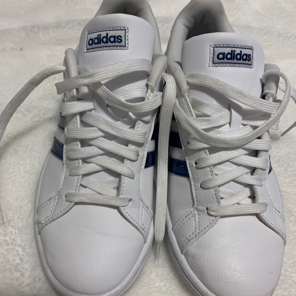 💎 Adidas Cloud Foam Sneakers 💎